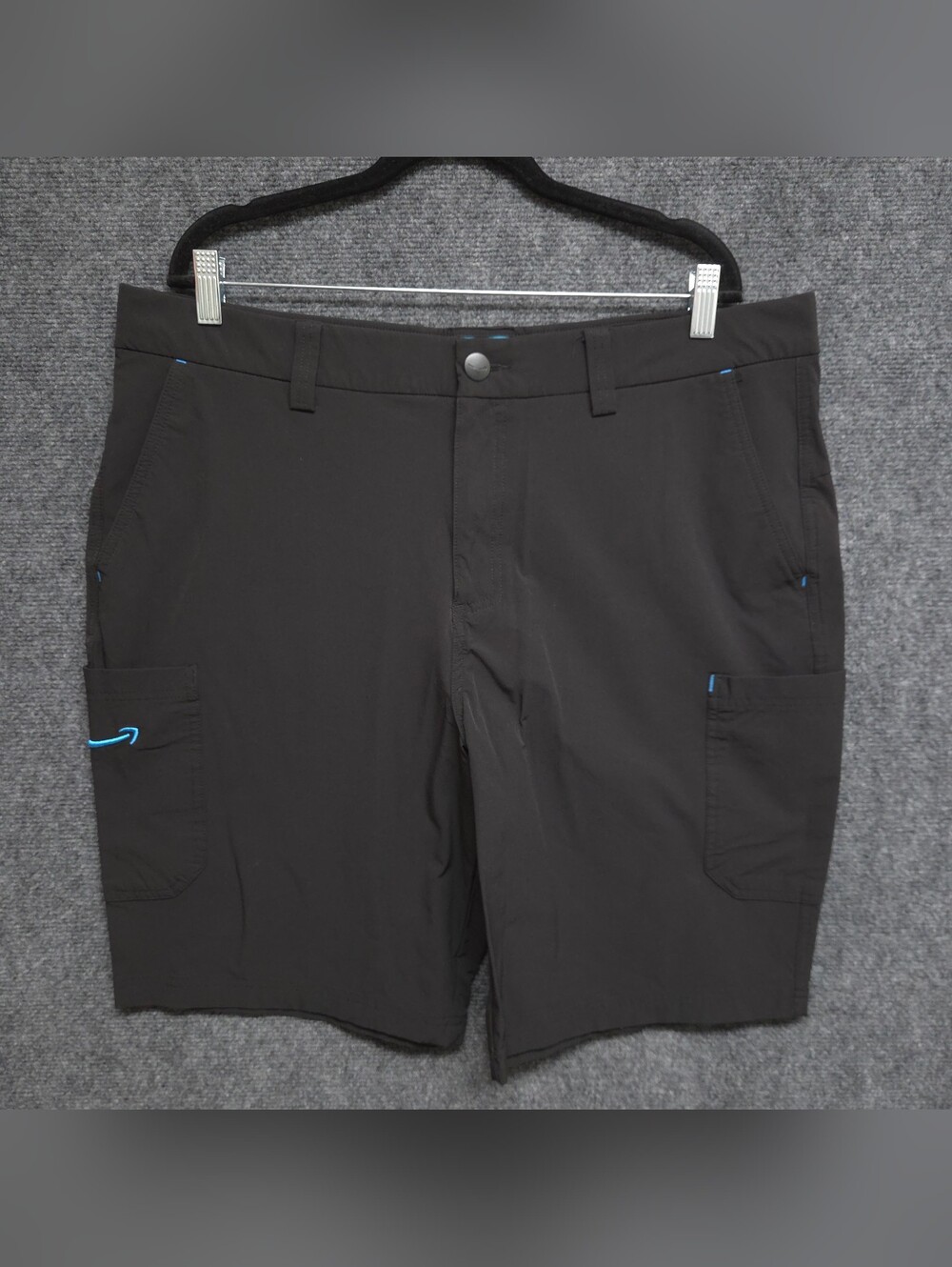Amazon Uniform Employee Cargo Shorts Men’s XL